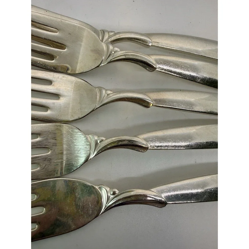 1847 Rogers Bros IS Flair Pattern Silverplate Salad Forks Set of 5 Vintage